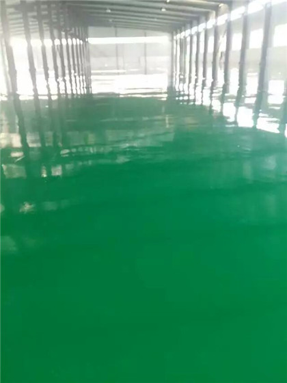 绥棱给你一份 地坪漆施工 + 维修（翻新）